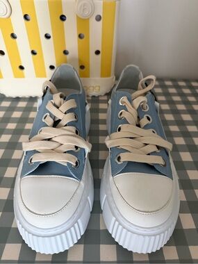 Inuikii Light Blue Canvas Platform Sneakers with Cream Laces